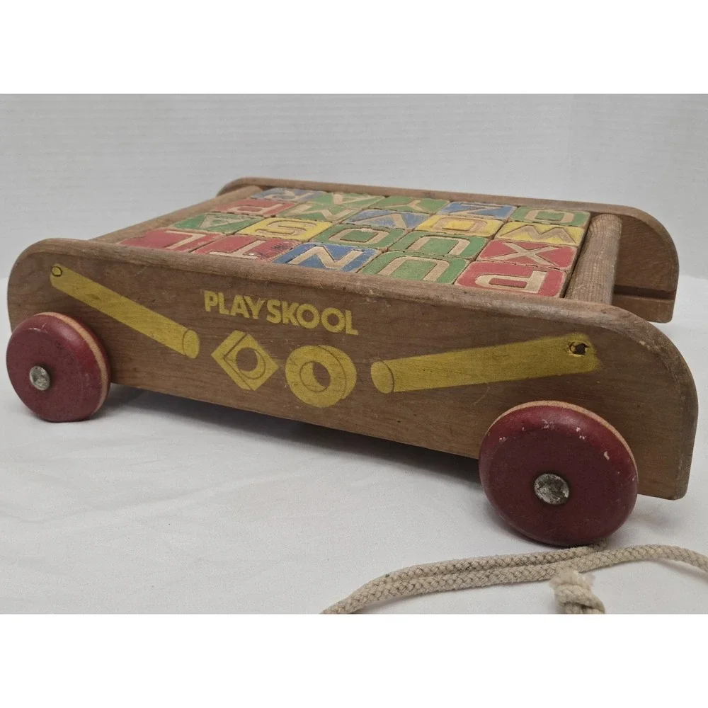 Vintage Playskool Pull Along WAGON with 21‎ Alphabet Wooden Blocks ABC 1950s